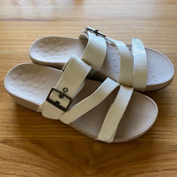 Vionic Shoes - Vionic Orthotic Comfortable Slip On Wedge Sandal Size 10